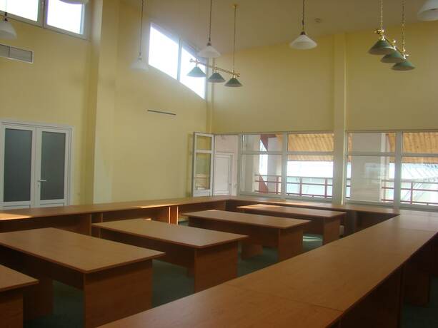 Imagen de los interiores del Hotel Zimbru. Foto 18