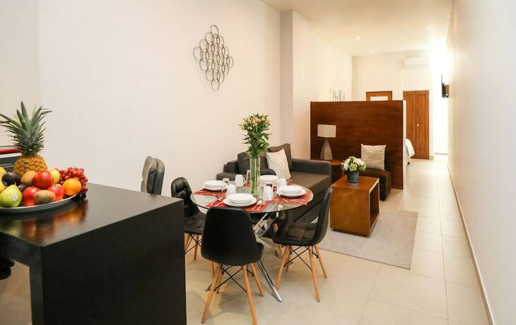 Imagen general del Hotel Zimmer Suites. Foto 9