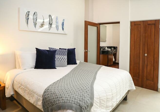 Imagen general del Hotel Zimmer Suites. Foto 10