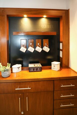 Imagen general del Hotel Zimmer Suites. Foto 13