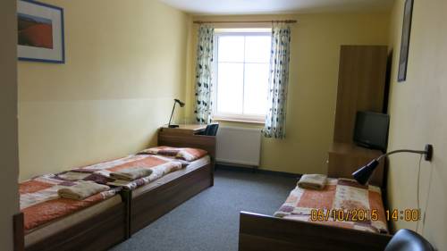 Imagen de la habitación del Hotel Zimn&iacute; Stadion, Bohemia Central. Foto 12