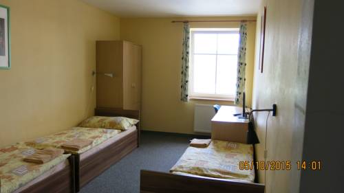 Imagen de la habitación del Hotel Zimn&iacute; Stadion. Foto 7