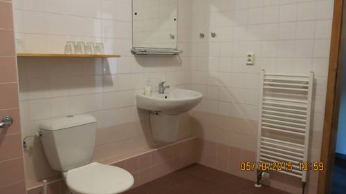 Imagen de la habitación del Hotel Zimn&iacute; Stadion. Foto 11