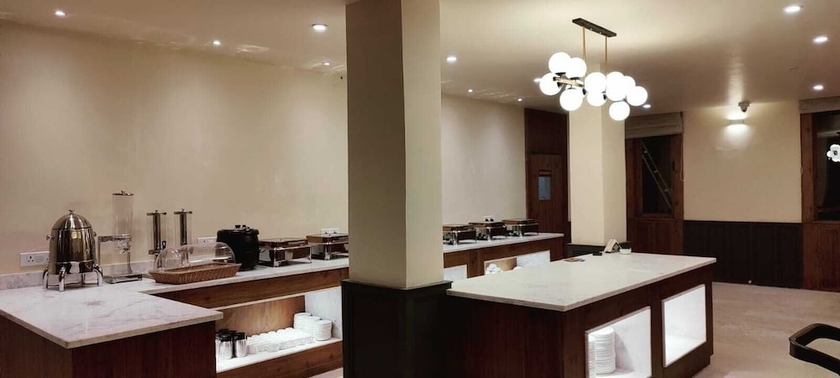 Imagen de los interiores del Hotel Zimskhang Villa. Foto 13