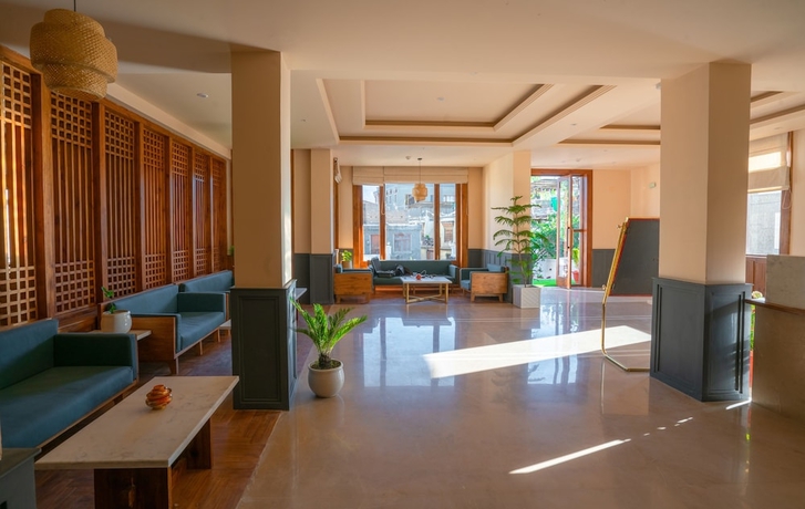 Imagen de los interiores del Hotel Zimskhang Villa. Foto 15