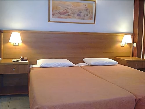 Imagen de la habitación del Hotel Zina Apartments. Foto 2