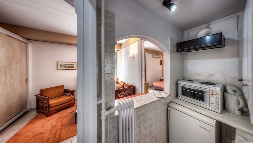 Imagen de la habitación del Hotel Zina Apartments. Foto 10