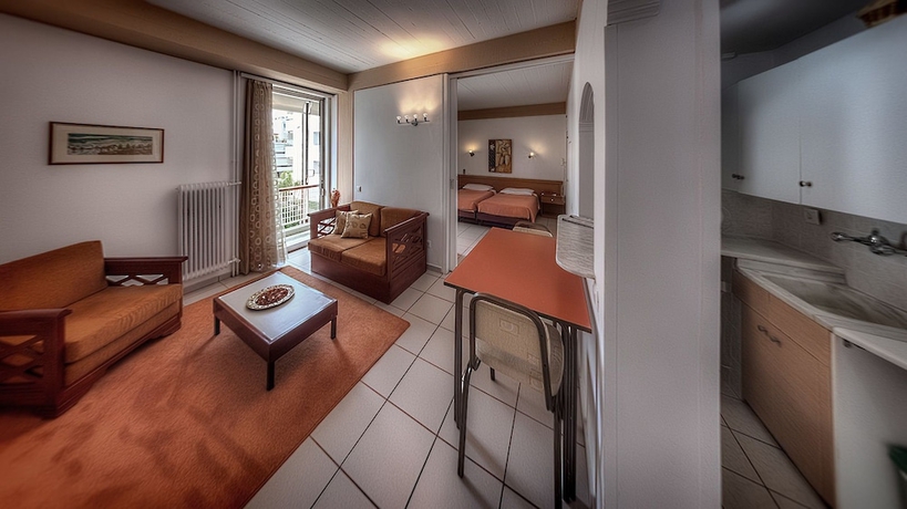 Imagen de la habitación del Hotel Zina Apartments. Foto 11