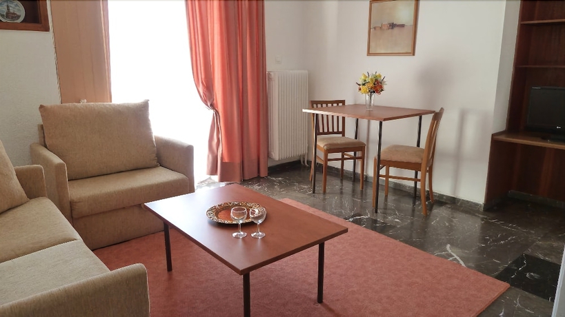 Imagen de la habitación del Hotel Zina Apartments. Foto 16