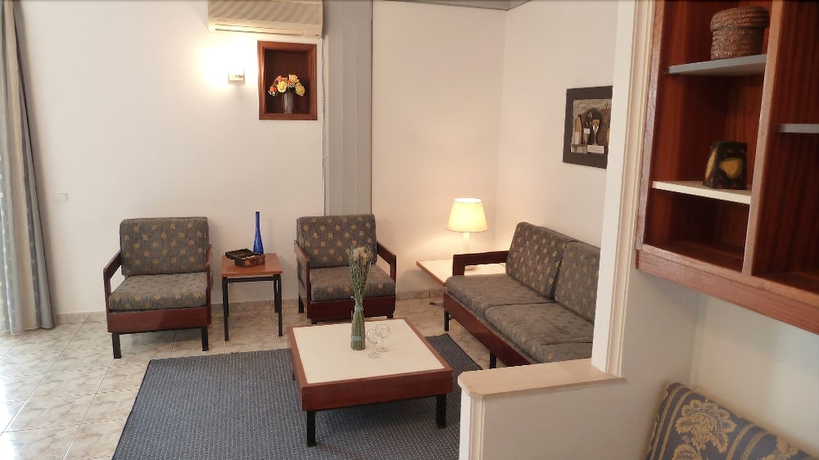 Imagen de la habitación del Hotel Zina Apartments. Foto 17