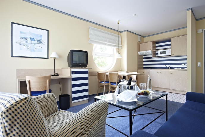 Imagen de los interiores del Hotel Zingst. Foto 13