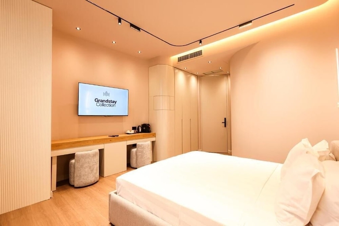 Imagen de la habitación del Hotel Zins Luxury Apartments. Foto 11