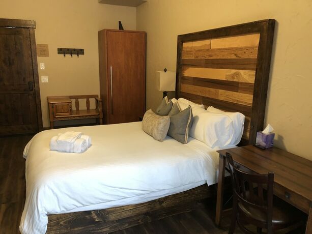Imagen de la habitación del Hotel Zion Cliff Lodge. Foto 12