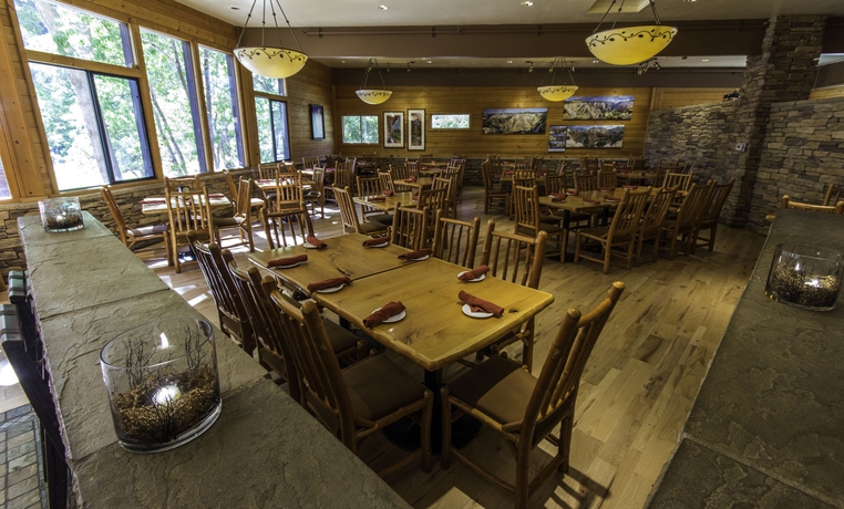 Imagen del bar/restaurante del Hotel Zion Lodge - Inside The Park. Foto 3