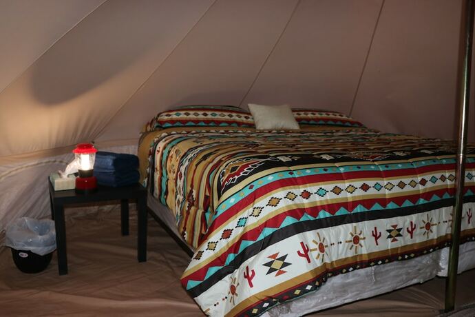 Imagen de la habitación del Hotel Zion Luxury Camping. Foto 20