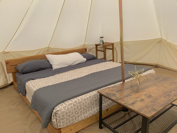 Imagen de la habitación del Hotel Zion View Camping. Foto 16