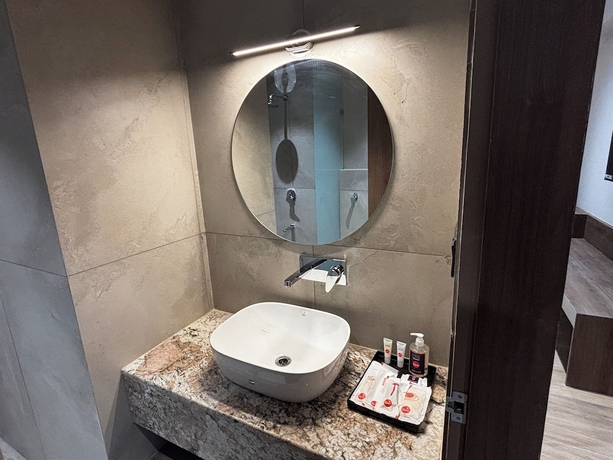 Imagen de la habitación del Hotel Zip By Sprees Madhuram Haldwani. Foto 15