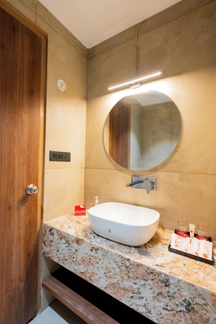 Imagen de la habitación del Hotel Zip By Sprees Madhuram Haldwani. Foto 16