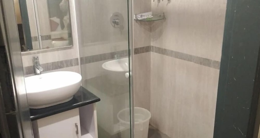 Imagen de la habitación del Hotel Zip By Sprees Surabi International Vellore. Foto 14