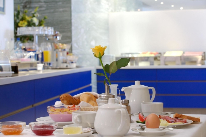 Imagen del bar/restaurante del Hotel Zipser. Foto 2