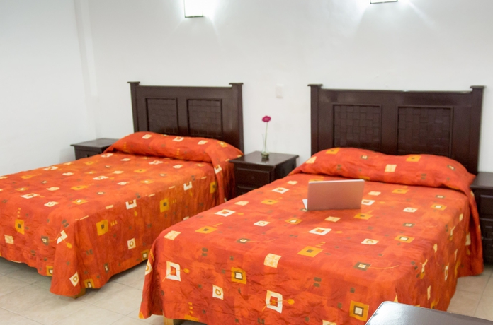 Imagen de la habitación del Hotel Zirahuen. Foto 5