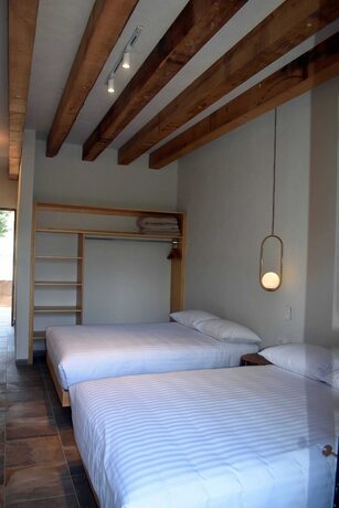 Imagen general del Hotel Zirahuen Forest and Resort. Foto 5