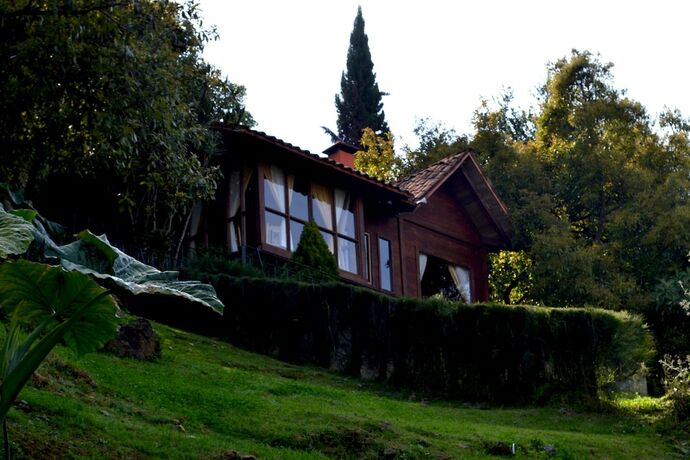 Imagen general del Hotel Zirahuen Forest and Resort. Foto 7