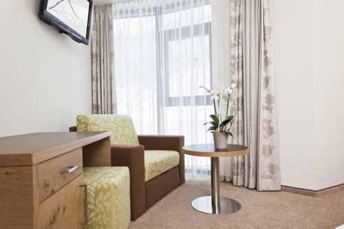 Imagen de la habitación del Hotel Zirngast. Foto 3