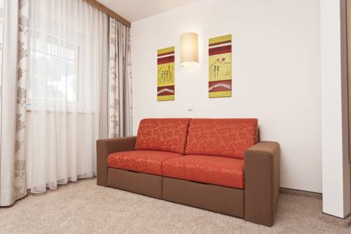 Imagen de la habitación del Hotel Zirngast. Foto 7