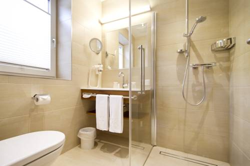 Imagen de la habitación del Hotel Zirngast. Foto 12
