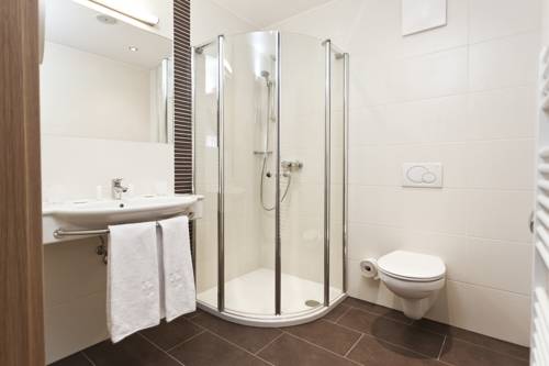 Imagen de la habitación del Hotel Zirngast. Foto 15