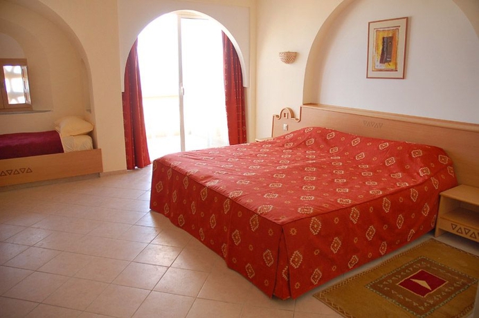 Imagen general del Hotel Zita Beach Resort. Foto 7