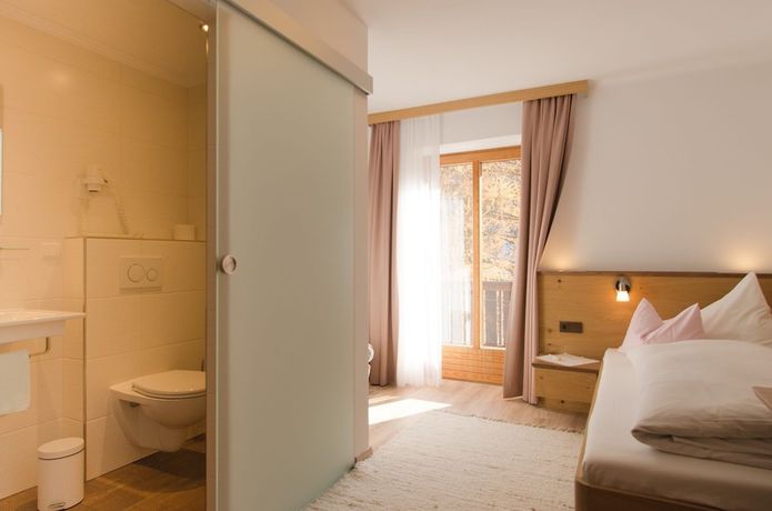 Imagen de la habitación del Hotel Zita. Foto 9