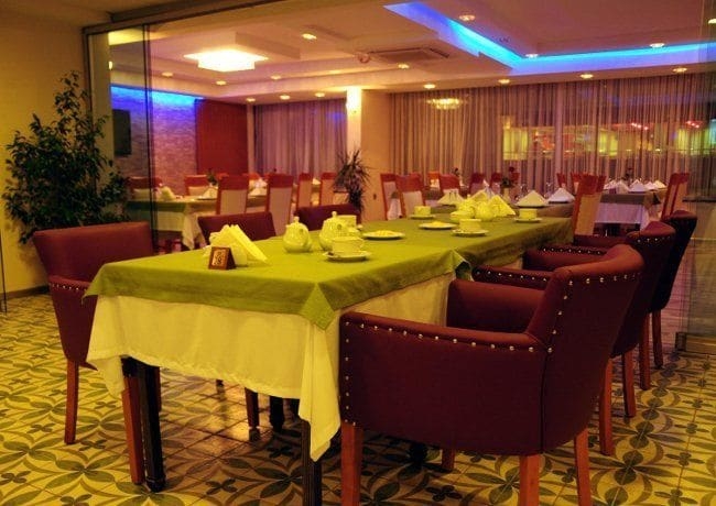Imagen del bar/restaurante del Hotel Ziyapasa Park. Foto 5
