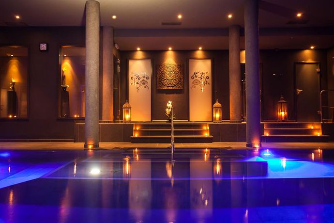Imagen de la piscina del Hotel Zlat&aacute; L&iacute;pa. Foto 15