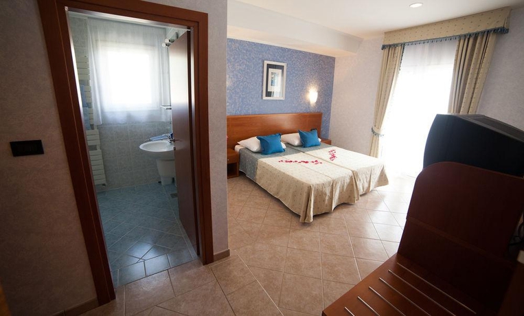 Imagen general del Hotel Zlatni Lav. Foto 5