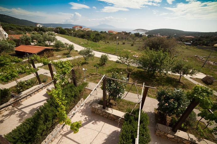 Imagen general del Hotel Zlatni Lav. Foto 6