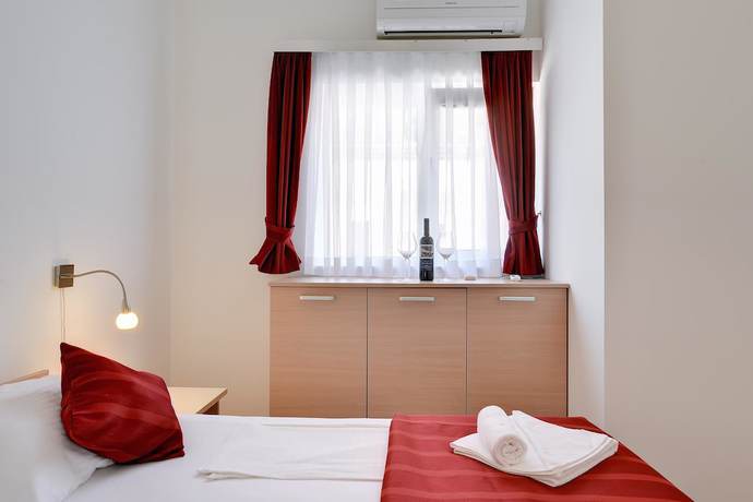 Imagen de la habitación del Hotel Zlatni rat Beach Resort. Foto 5