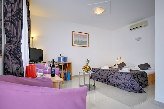 Imagen de la habitación del Hotel Zlatni rat Beach Resort. Foto 15