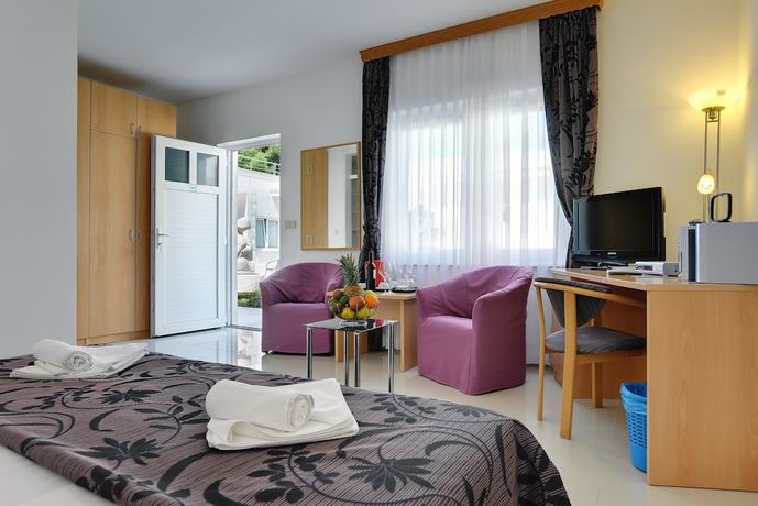 Imagen de la habitación del Hotel Zlatni rat Beach Resort. Foto 17