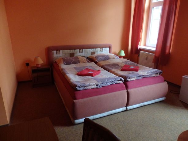 Imagen del bar/restaurante del Hotel Zlat&yacute; Kř&iacute;ž. Foto 5