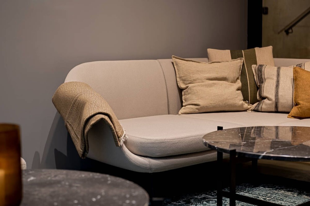 Imagen de los interiores del Hotel Zleep Frankfurt Airport Kelsterbach. Foto 14