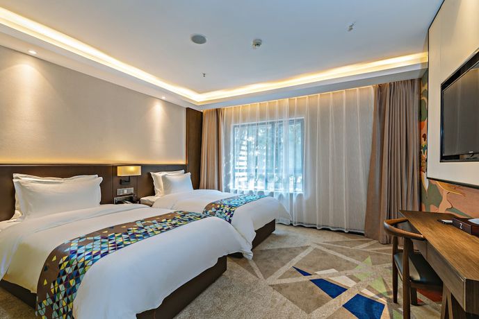 Imagen de la habitación del Hotel Zmax. Foto 12