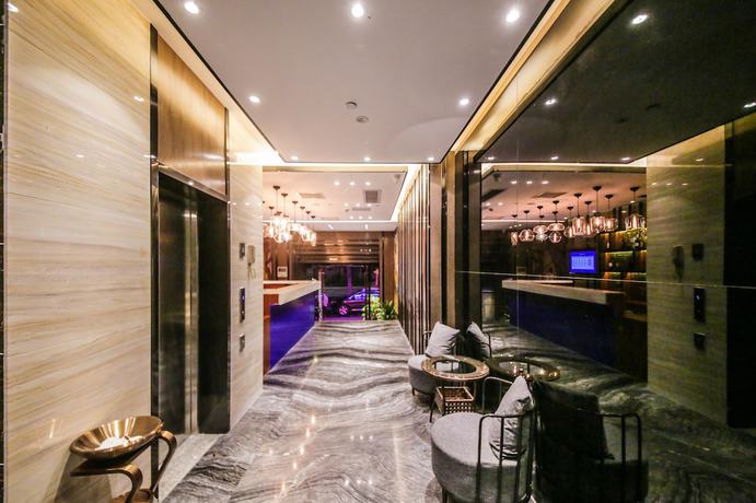 Imagen de los interiores del Hotel Zmax. Foto 19