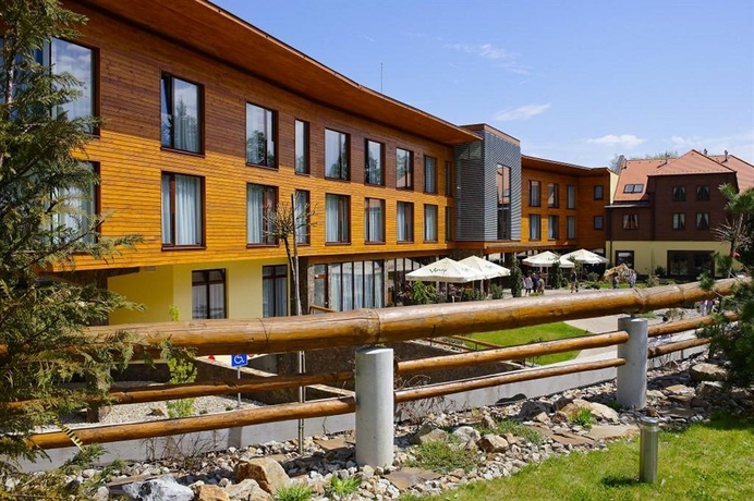 Imagen de los exteriores del Hotel Zochova Chata. Foto 4