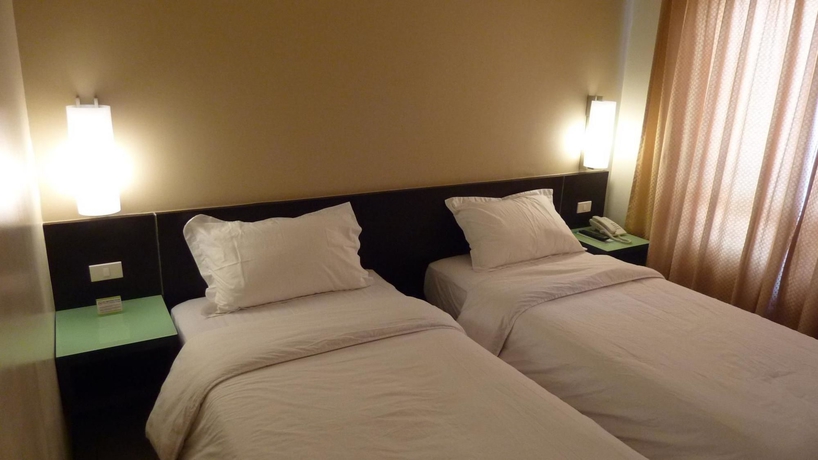 Imagen de la habitación del Hotel Zodiac Golden Palace. Foto 1
