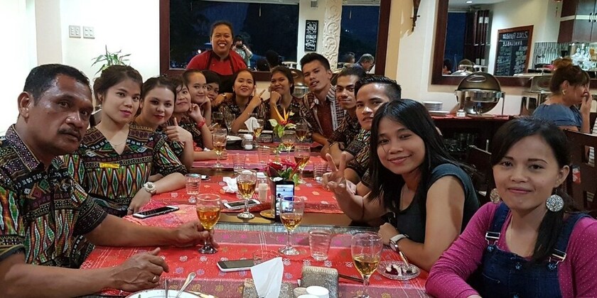 Imagen del bar/restaurante del Hotel Zoe S Paradise Waterfront Hotel. Foto 6