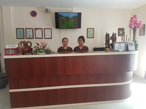 Imagen de los interiores del Hotel Zoe S Paradise Waterfront Hotel. Foto 12