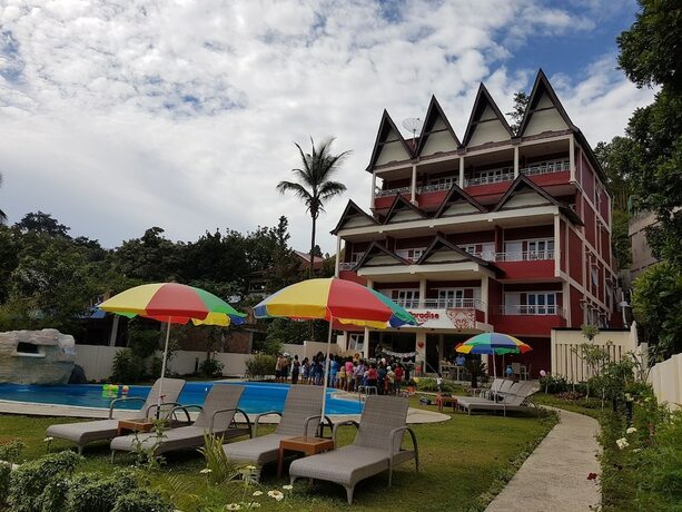 Imagen de la piscina del Hotel Zoe S Paradise Waterfront Hotel. Foto 18