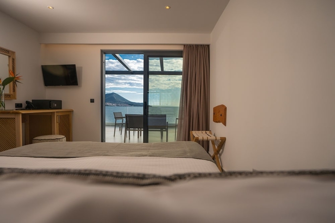 Imagen de la habitación del Hotel Zoe Seaside Resort. Foto 3